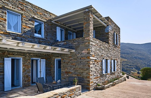 Korissia House | Sea Shell – Relaxing holidays overlooking the picturesque harbor
