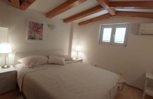 Gorica Apartment | Sea View Apartment - Sunny day