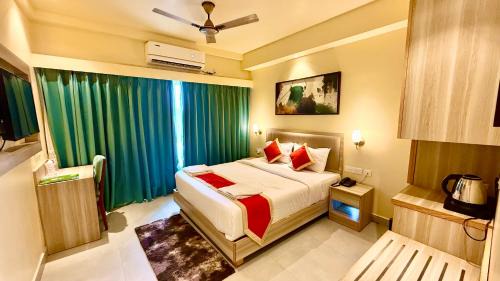 The Mall Road Hotel | SEA VIEW- Family HOTEL NEW OTB , puri - near sea beach and Jagannath temple