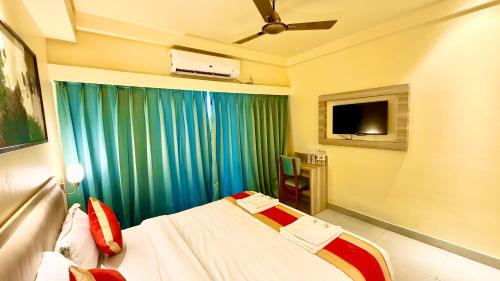The Mall Road Hotel | SEA VIEW- Family HOTEL NEW OTB , puri - near sea beach and Jagannath temple