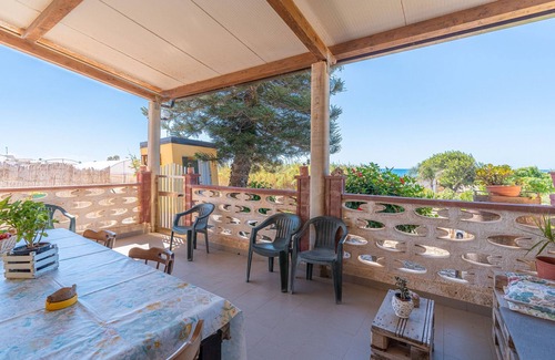 Pachino Villa | 'Sea View' just steps from the sea