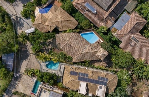 Sao Pedro House | SEA VIEW, PRIVATE POOL, BARBECUE, 12 PEOPLE, CHILD/ANIMAL ESTIM