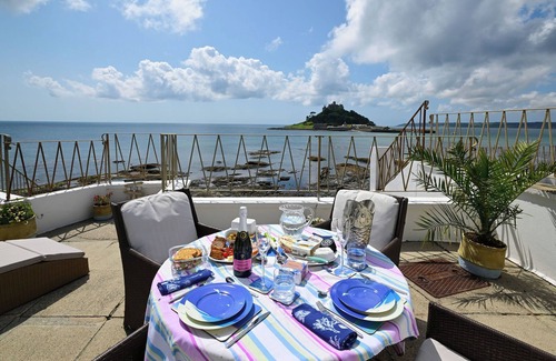 Marazion House | Sea Watch - New Launch ! Beachfront Gem With Amazing Unbeatable Views