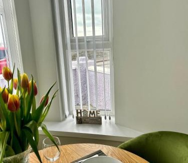 Newcastle Apartment | Seafront Apartment