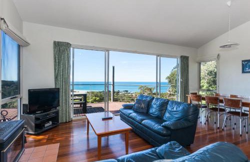 Lorne House | Seamist elevated with an amazing outlook