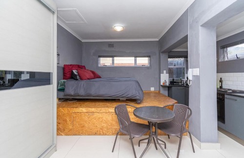 Sea Point Apartment | Seapoint Studio Apartment