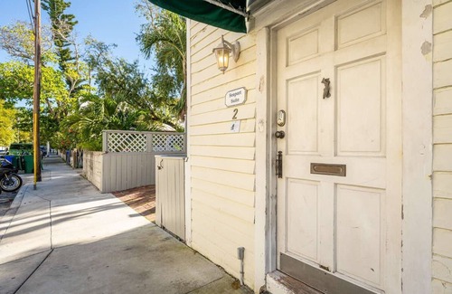 Historic Seaport Apartment | Seaport Suite by Brightwild 2nd Story Hideaway