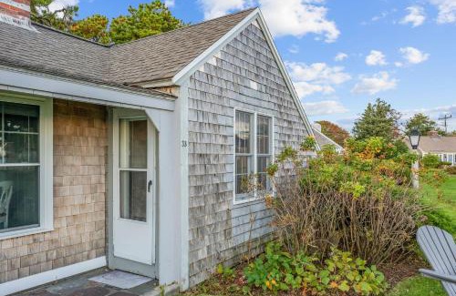 South Yarmouth House | Seaside Cottages - Cottage 33 - The Tin Lobster
