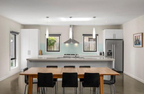 Point Lonsdale House | Seaside Getaway