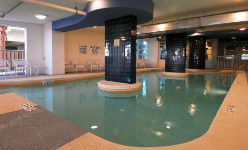 Crescent Beach Hotel | Seaside Resort by Capital Vacations