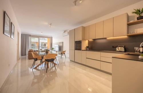 Madliena Apartment | Seaside Retreat in St Paul's Bay