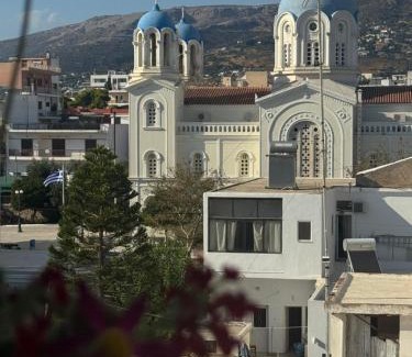Palaio Faliro Apartment | Seaside Retro Gem in the Heart of Karystos