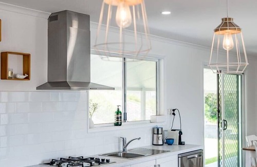 Port Elliot House | Seaside Sanctuary - Port Elliot - Wi-Fi and Linen - Family - Close to beach - Hi