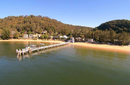 Great Mackerel Beach Cottage | Seaside Secret - relax by the sea
