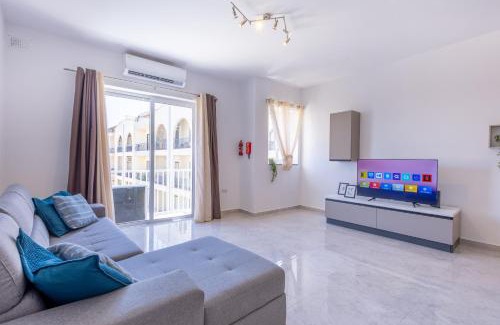Għadira Apartment | Seaside Serenity 5 - few mins walk to the beach by QuickTrips