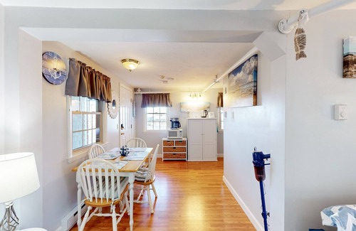 South Dennis Apartment | Seaside Serenity: Cozy retreat at Marina Bay condo complex in West Dennis