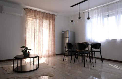 Sukosan Apartment | Seaside Serenity "Earth" with pool, 150m from sea