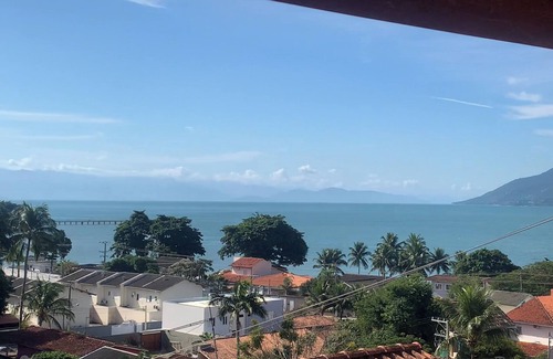 Praia Deserta House | Seasonal Beach House View to the Sea in Brazil