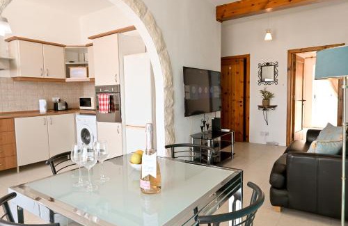 St. Paul's Bay Apartment | Seaview Apart 5mn From Sea Xemxija - Happy Rentals