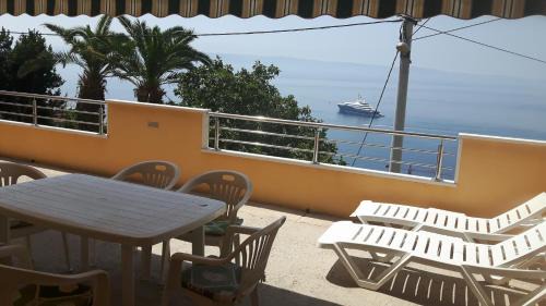 Omis Apartment | Seaview Apartment Tony with Grand Terrace