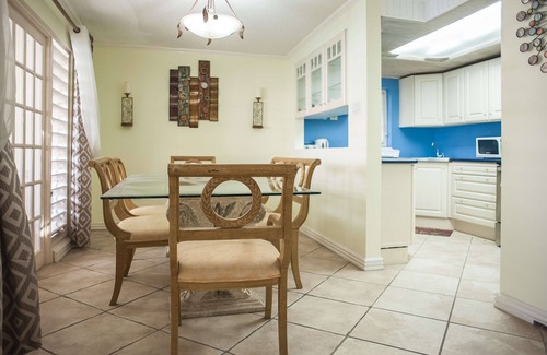 Montego Bay Apartment | Seawind On the Bay - Apartments