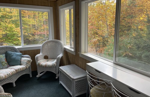 Naples Cottage | Sebago cottage with beach & boat launch