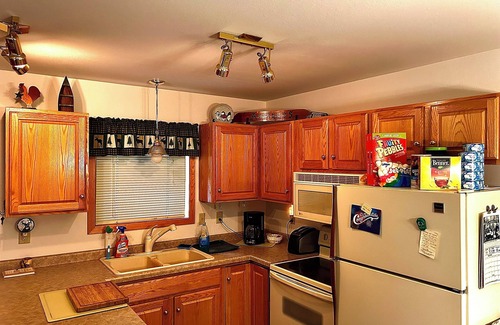 Crandon House | Secluded 5.4 Acres: Private Oasis with 100ft driveway/Self check- in