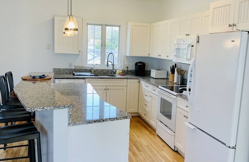 Villas House | SECLUDED BEACH ACCESS & NJ TAX FREE! Sunsets and bay views are just the start!