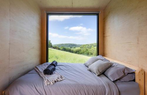 Denton House | Secluded Offgrid Cabin w/Sunset View & Fireplace