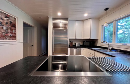 Damariscotta House | Secret Midcoast Maine - the Napa Valley of Oysters - in a cool Scandi-style home