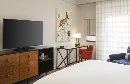 Uptown Sedona Hotel | Sedona Getaway with a View | A Cozy Room Perfect for Nature Enthusiasts