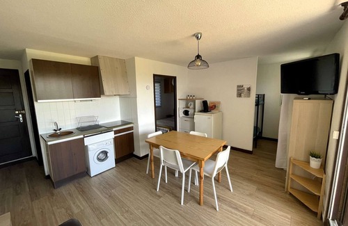 Le Penon Apartment | Seignosse Ocean, T2 alcove rated 1 star, direct beach access with parking space