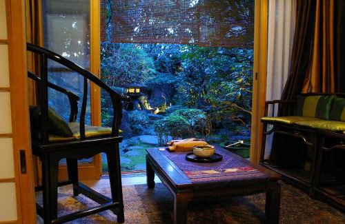 Higashiyama Hotel | Seikoro Ryokan - Established in 1831