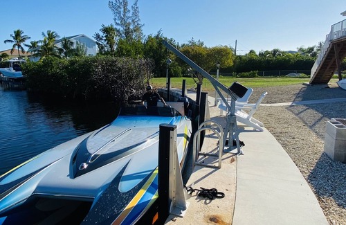 Twin Lakes House | Sel de Mer - Key Largo 3/3 waterfront home with heated pool & dockage