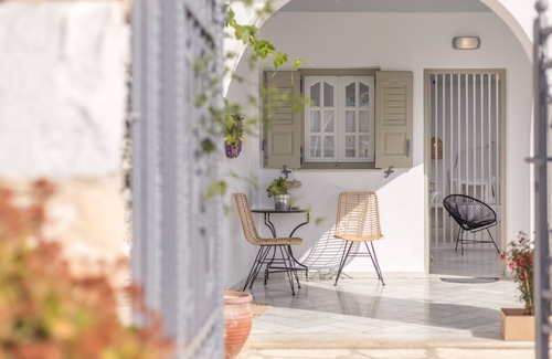 Naxos Town Apartment | Self-catering, Grand Deluxe Suite, Private Terrace and an outdoorJaccuzi