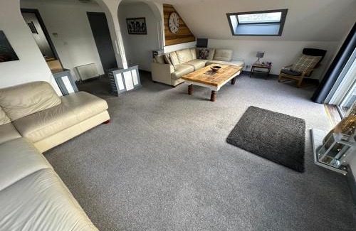Gairloch Apartment | Self Catering Spacious open plan 3 bed apartment with sea views