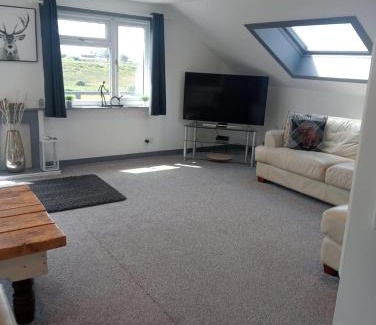 Gairloch Apartment | Self Catering Spacious open plan 3 bed apartment with sea views