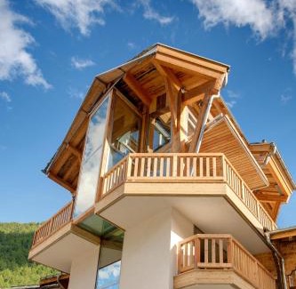 Zermatt Hotel | Self Check-In Chalet Rooms