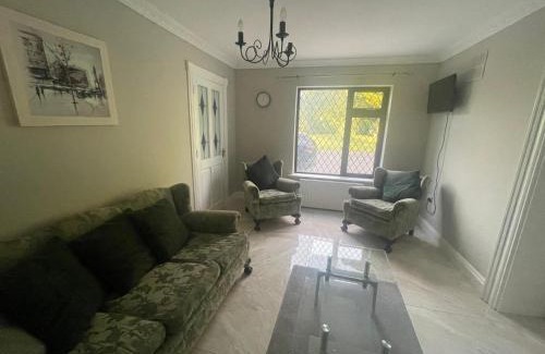 Gorey House | Self Contained Ensuite Double Room With Private Sitting Room