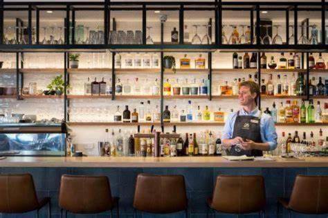 Launceston CBD Apartment | Self contained in city with on site restaurant, gym & parking