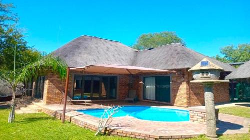 Marloth Park Cabin | Selukwe Safari Lodge