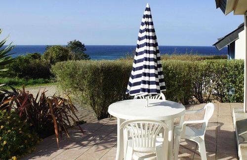 Plouhinec House | Semi-detached house with sea views, Plouhinec