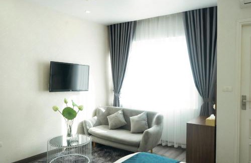 My Đinh Hotel | Sen Hotel My Dinh Song Da 미딩