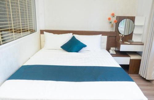 My Đinh Hotel | Sen Hotel My Dinh Song Da 미딩
