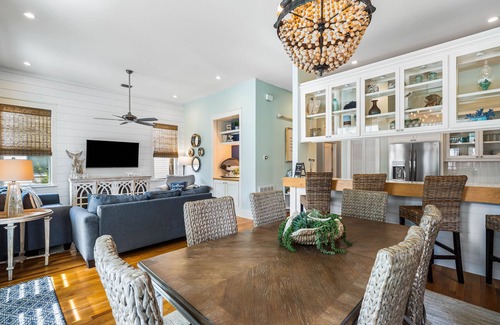 Frangista Beach Cottage | Sept-Oct Reduced!*Pool Access*Beach Gear Included!