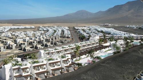 Playa Blanca House | Serena del Mar by LIVVO