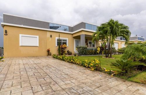 St. Ann's Bay Villa | serendipity on the beach Ocho Rios