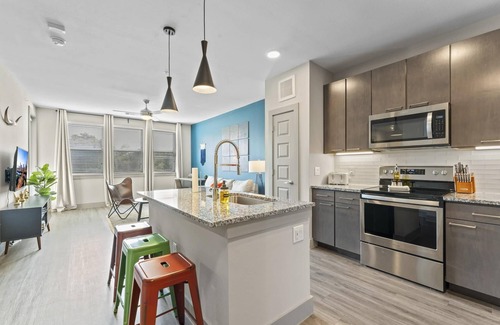 Montopolis Apartment | Serene 1BR King Suite Close to Downtown w Fast Wifi
