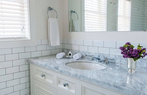 Cape May Hotel | Serene Beach Hideaway – Music Nights, Pool Days & Coastal Calm