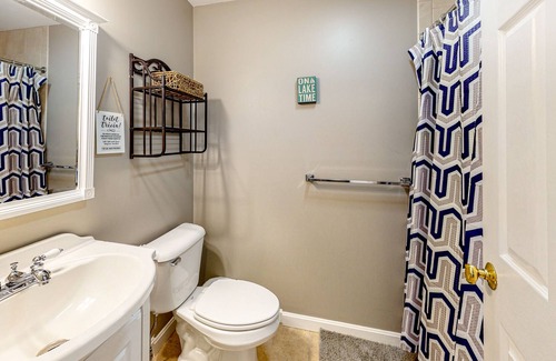 Winnisquam Condo | Serene condo on the lake with balcony, kitchenette & WiFi
